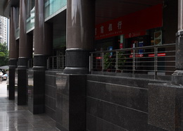 工程案例名称：皇室啡花岗岩圆柱